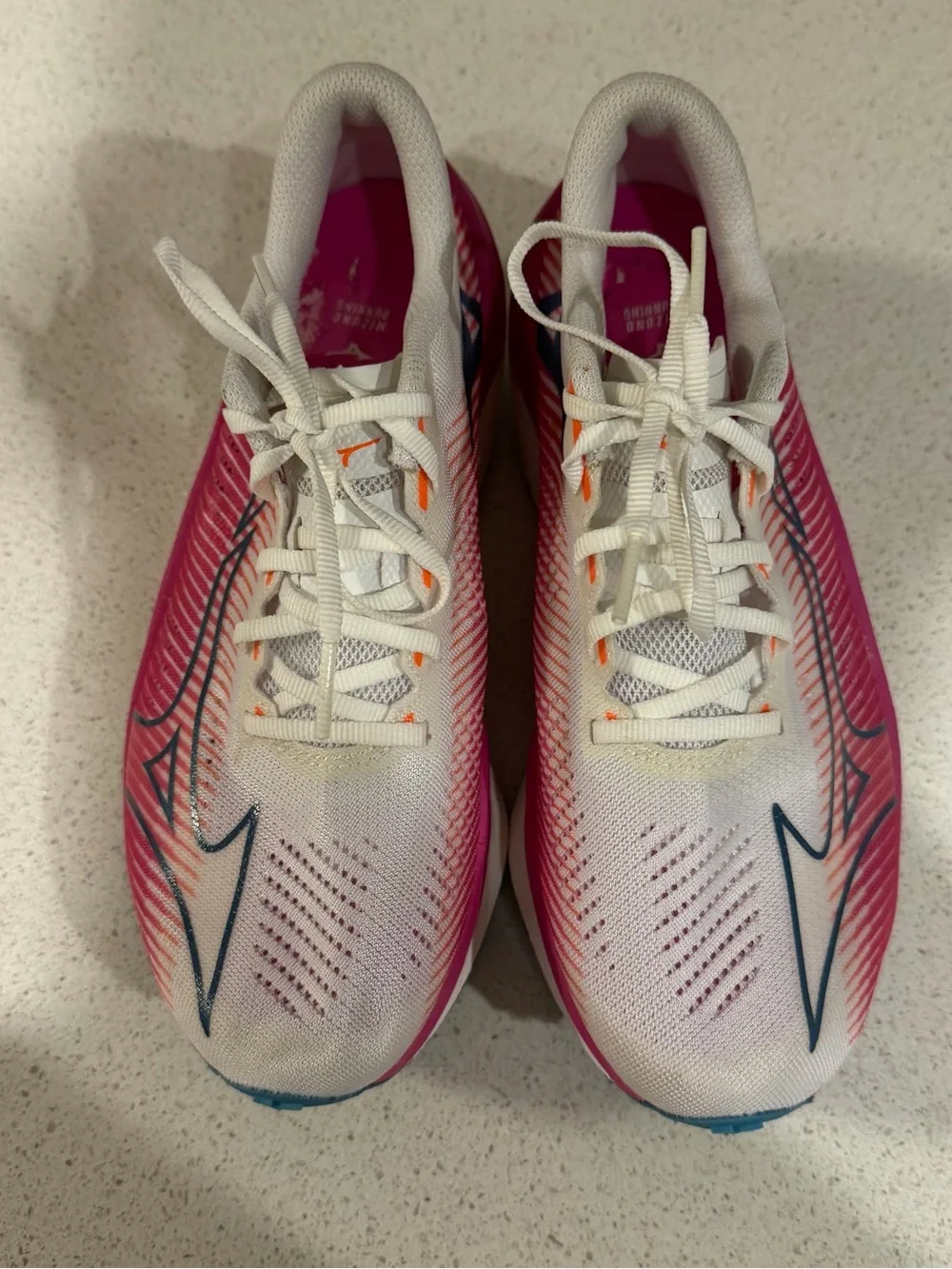 Mizuno Wave Rebellion Pro Womens 8 Running Shoes White Pink